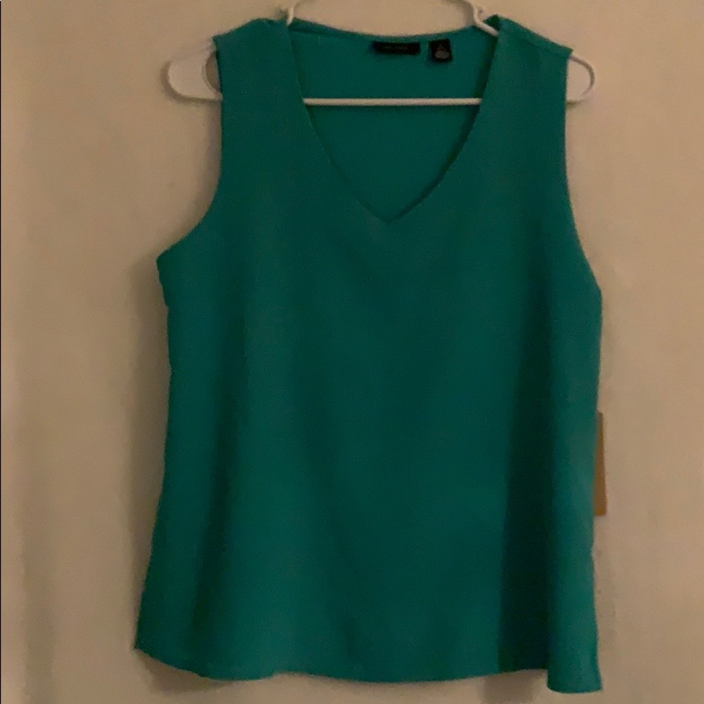 Sleeveless blouse